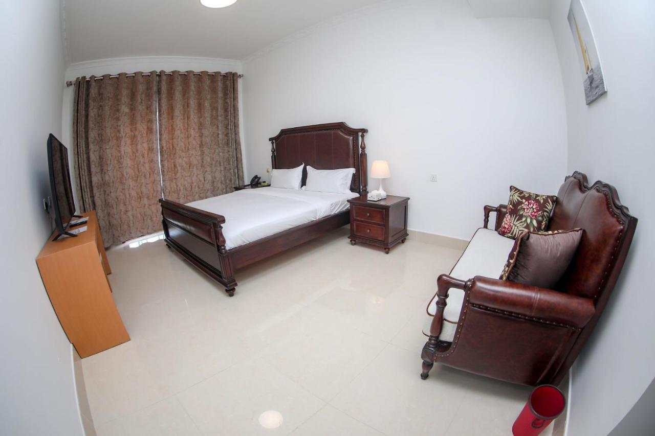 Lark Hotel Νταρ ες Σαλάμ Εξωτερικό φωτογραφία