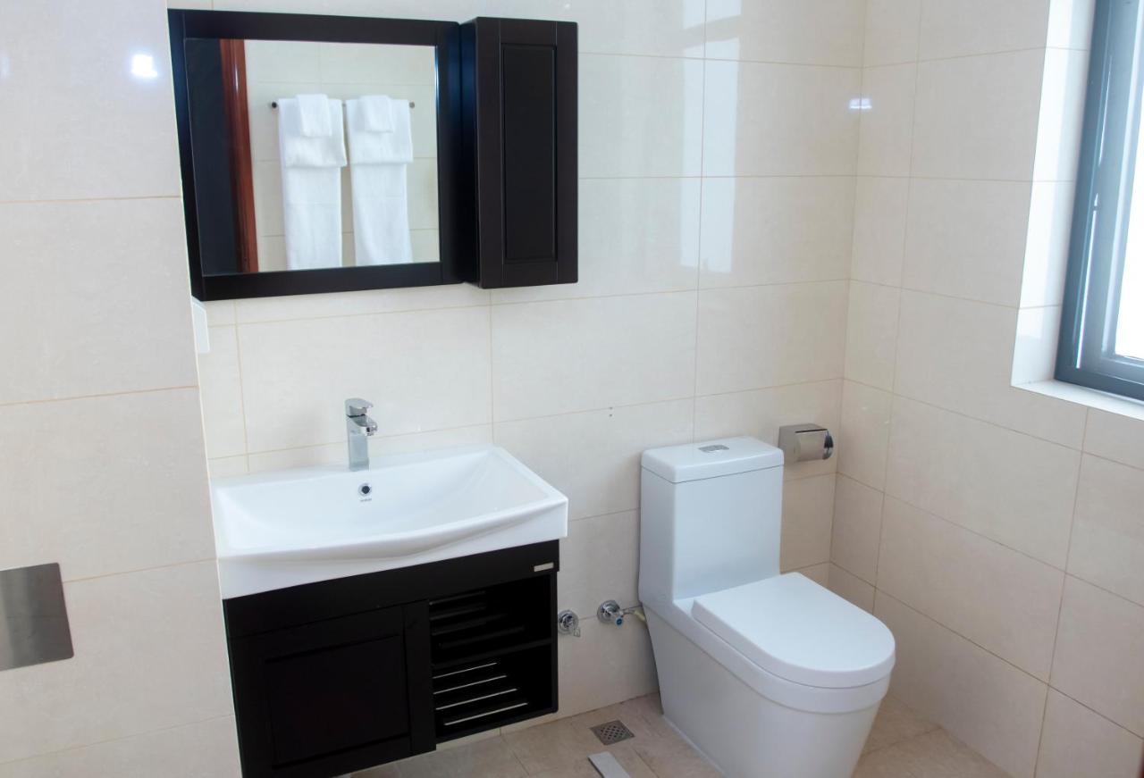 Lark Hotel Νταρ ες Σαλάμ Εξωτερικό φωτογραφία