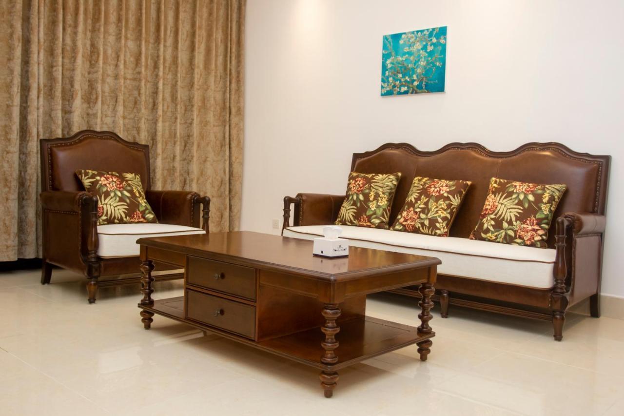 Lark Hotel Νταρ ες Σαλάμ Εξωτερικό φωτογραφία