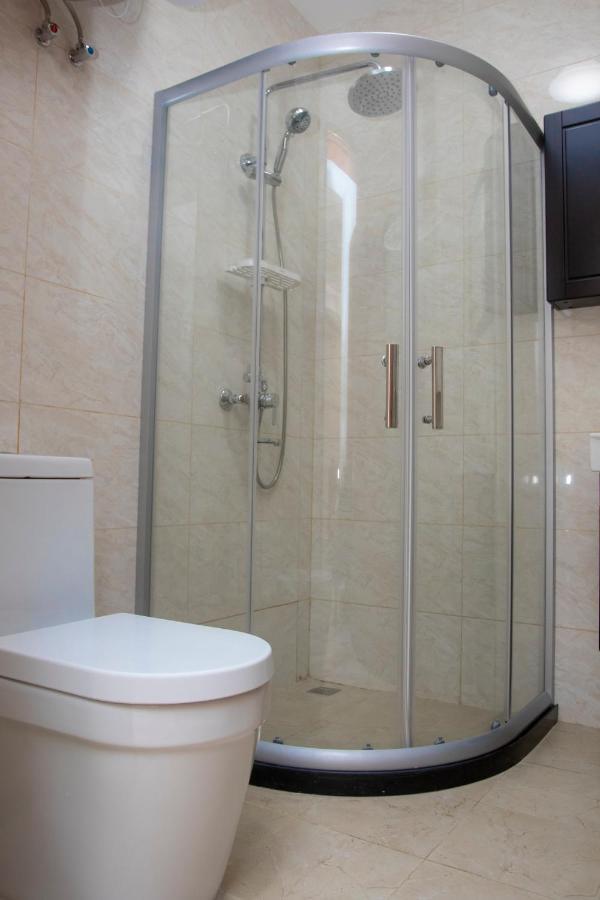 Lark Hotel Νταρ ες Σαλάμ Εξωτερικό φωτογραφία