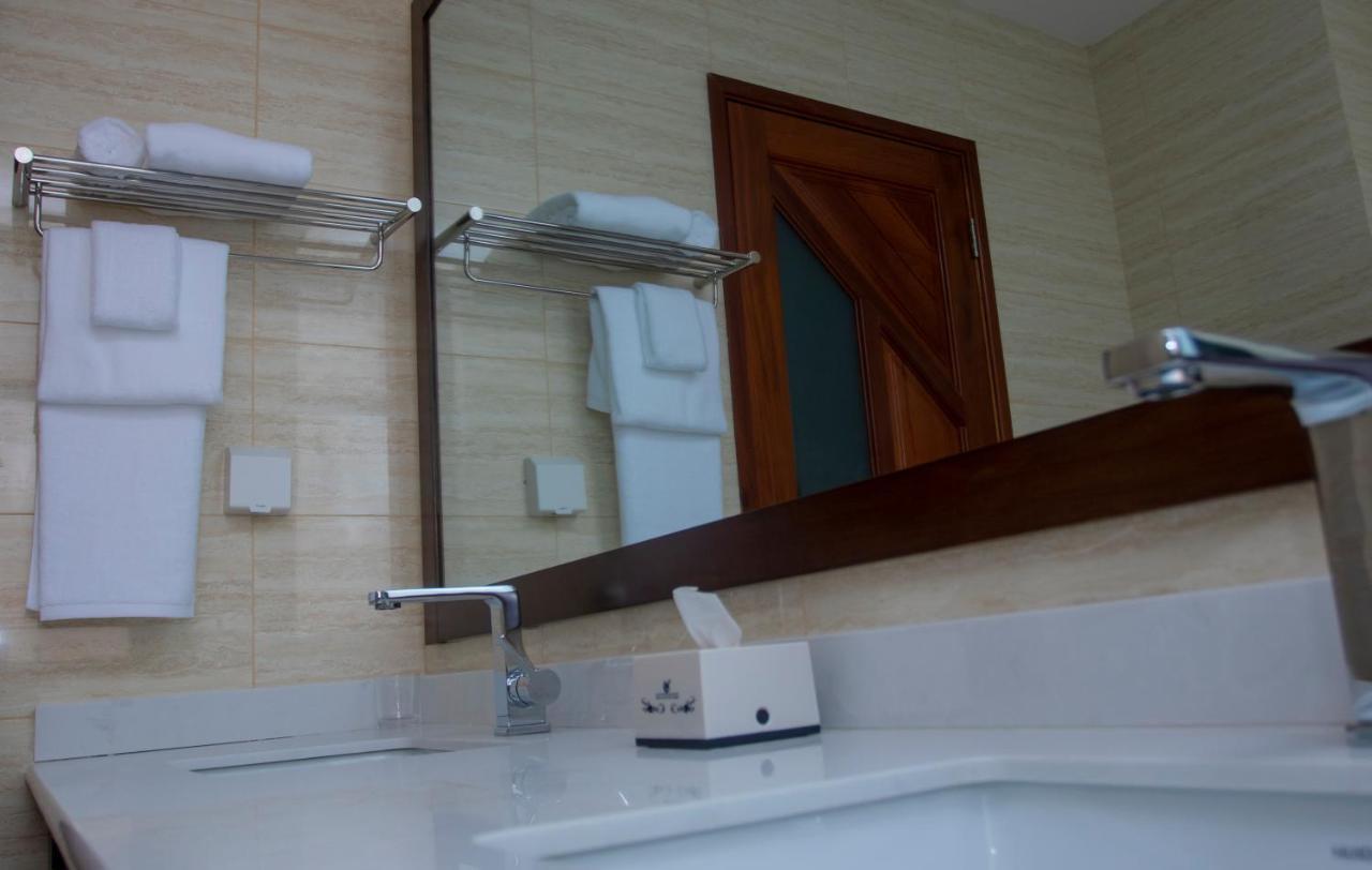 Lark Hotel Νταρ ες Σαλάμ Εξωτερικό φωτογραφία